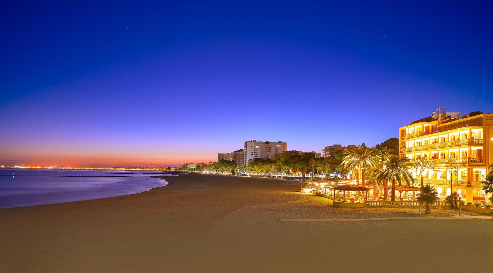 Hostal La Torre Беникасим Экстерьер фото