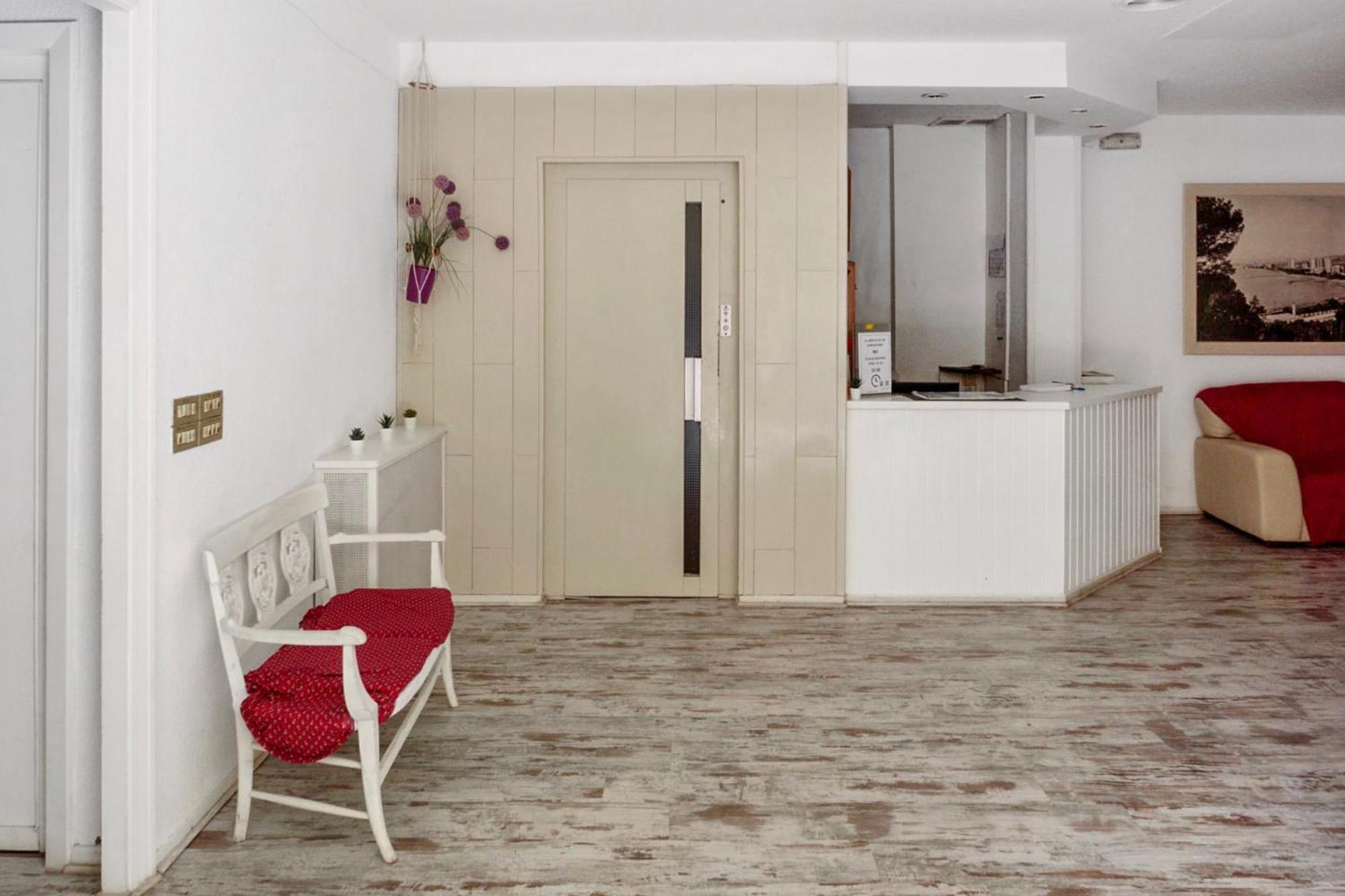 Hostal La Torre Беникасим Экстерьер фото